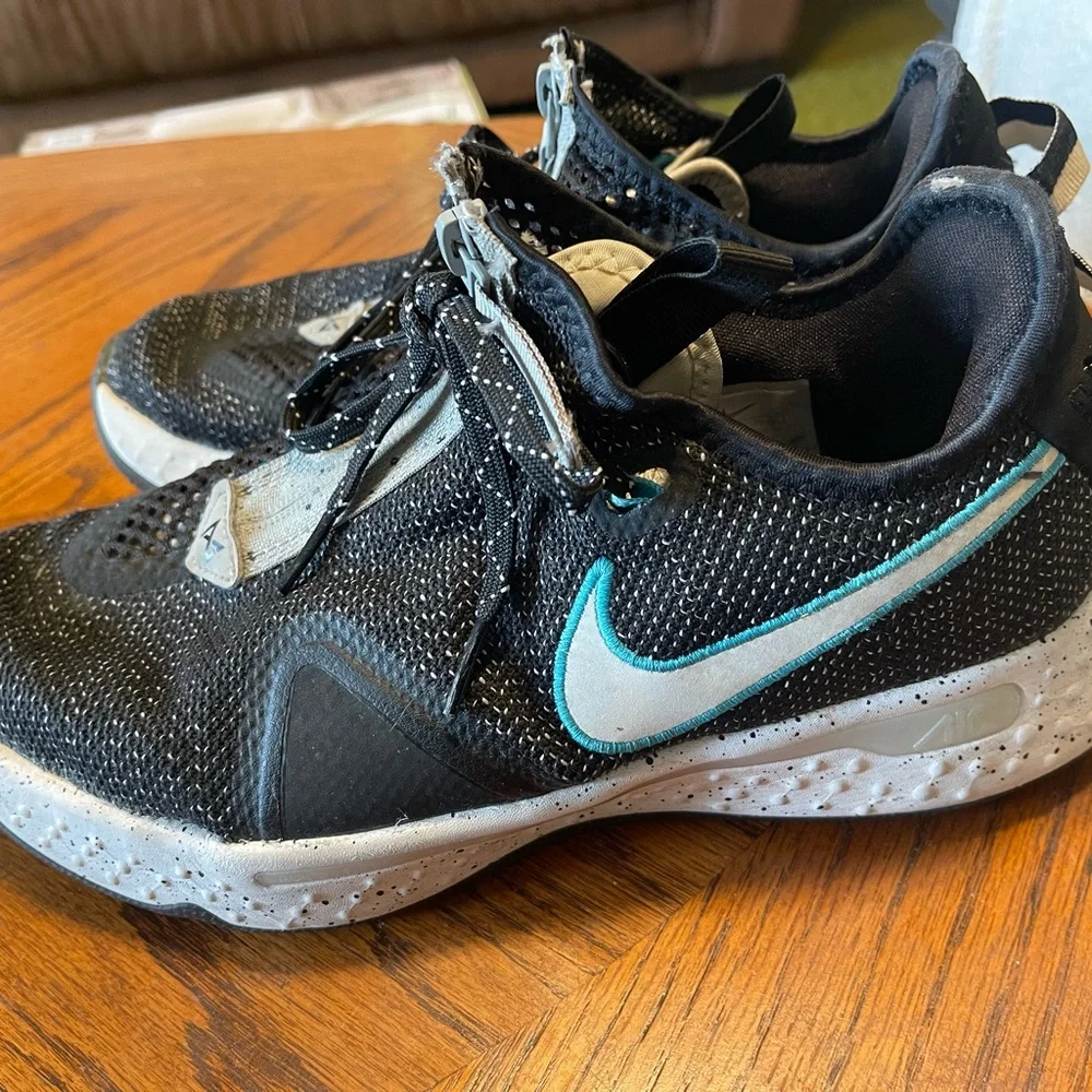 Nike Mens PG 4 CD5079-004 Black Running Shoes Sneakers Size 9